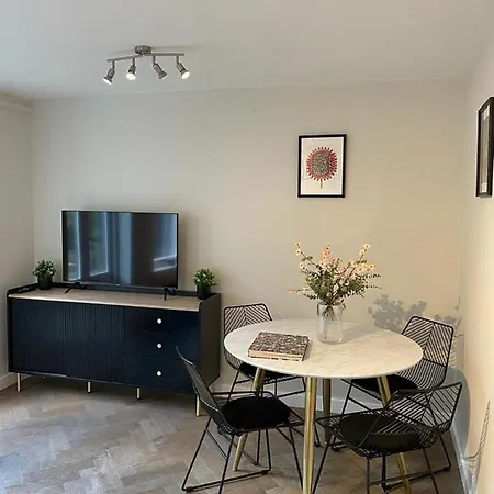 Tanya's Place-stylish Flat In Marylebone Apartment *