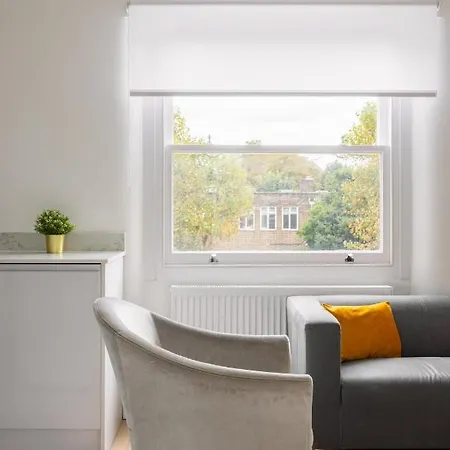 Apartment Kensington High Street *