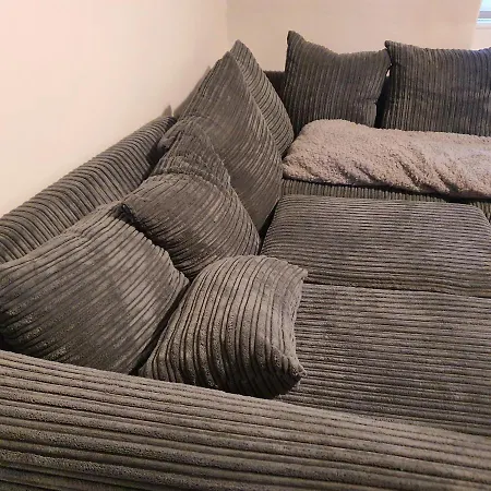 Remarkable One Bedroom In Central Lägenhet