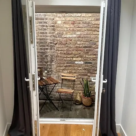 Notting Hill Studio Homestay