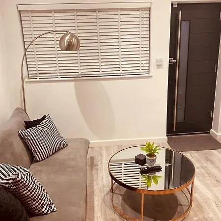 Modern 1 Bed Flat In The Heart Of Hackney Apartment