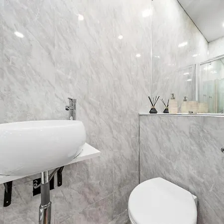 Harrods Knightsbridge 2 Bedroom Flat Kb15 Apartment London