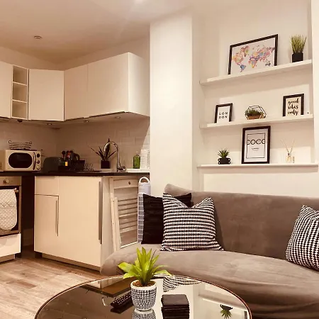 Modern 1 Bed Flat In The Heart Of Hackney * London
