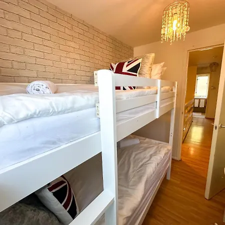 36 O'leary Square Apartment *