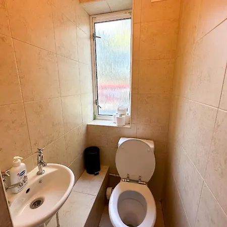 36 O'leary Square London