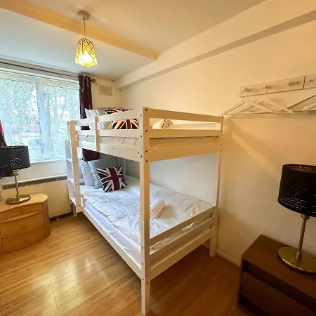 Apartment 36 O'leary Square London