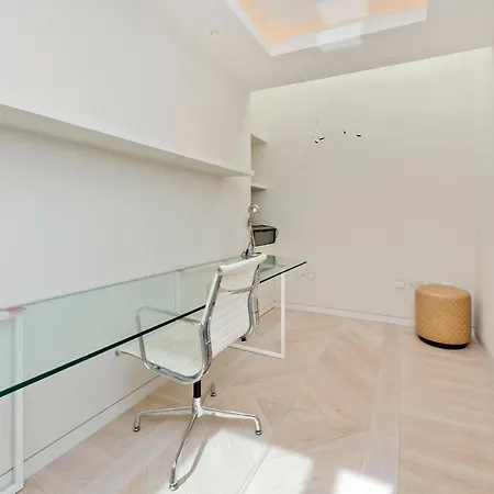 Amazing South Kensington Mews House By Underthedoormat Holiday home *