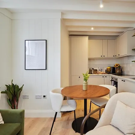 Apartment The Lillie Road Place - Bright 1bdr Flat With Garden