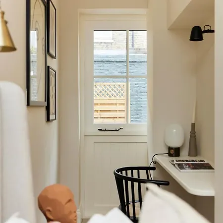 Apartment The Lillie Road Place - Bright 1bdr Flat With Garden London