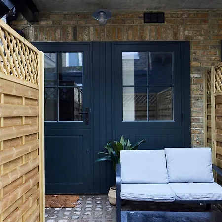 Apartment The Lillie Road Place - Bright 1bdr Flat With Garden *