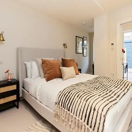 The Lillie Road Place - Bright 1bdr Flat With Garden