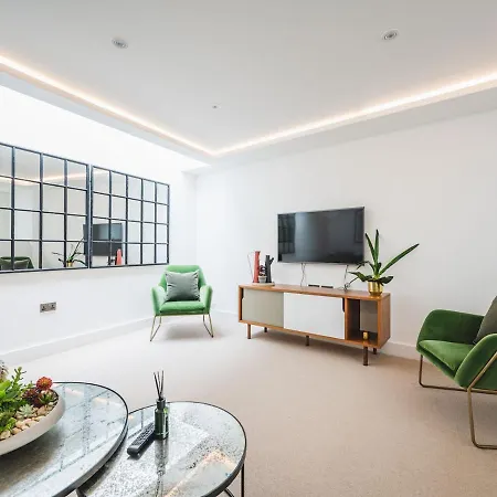 Pass The Keys Modern Ecotownhouse Dulwich * London