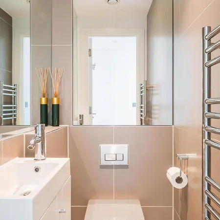 Holiday home Pass The Keys Modern Ecotownhouse Dulwich London