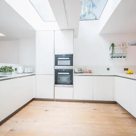 Pass The Keys Modern Ecotownhouse Dulwich Holiday home