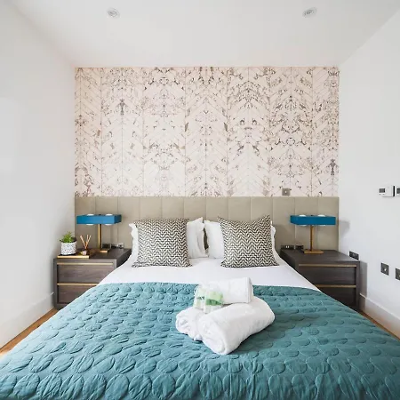Holiday home Pass The Keys Modern Ecotownhouse Dulwich London