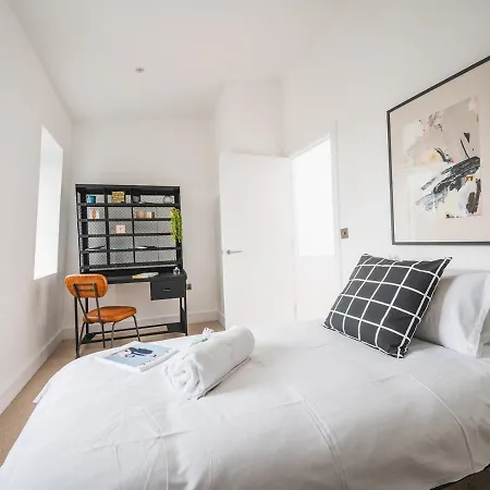 Pass The Keys Modern Ecotownhouse Dulwich Holiday home