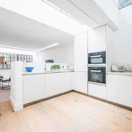 Pass The Keys Modern Ecotownhouse Dulwich *