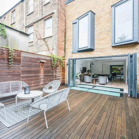 Pass The Keys Modern Ecotownhouse Dulwich London