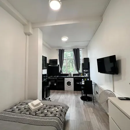 Lovely On Finchley Road Apartment *