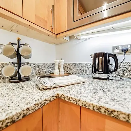Apartment Spacious 1 Bedroom Apt Near Marble Arch London