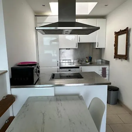 Bright And Airy Islington *