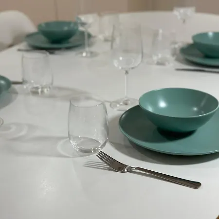 Apartament Delightful New Ensuite Bedroom With Stunning Shared Kitchen & Living -1c The Charteris