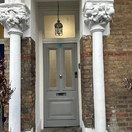 Apartament Delightful New Ensuite Bedroom With Stunning Shared Kitchen & Living -1c The Charteris