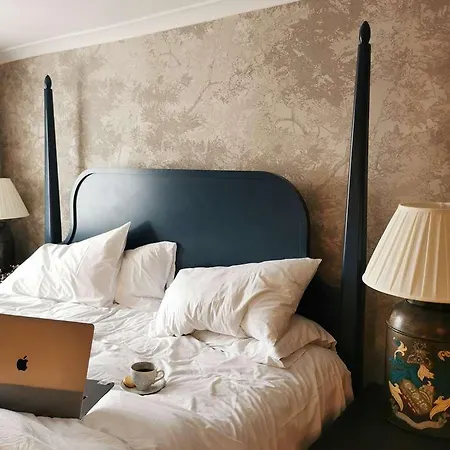 Richmond Hill Hotel 4*