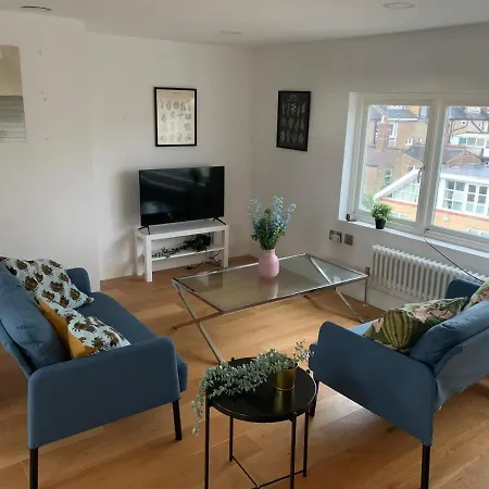 Apartament Delightful New Ensuite Bedroom With Stunning Shared Kitchen & Living -1c The Charteris *