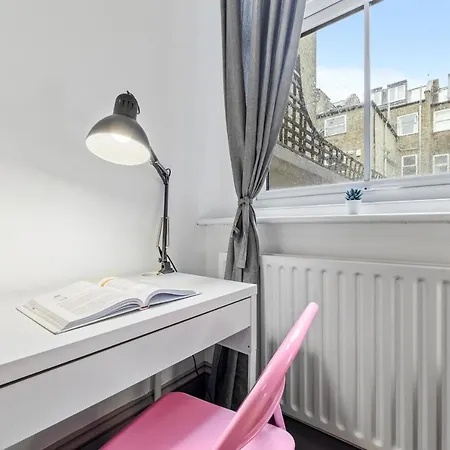 Apartment Quiet 2x Bedroom Victorian Terrace Flat + Garden London