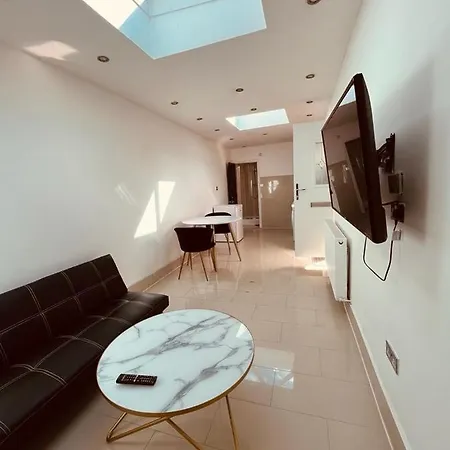 Apartment Spacious 1 Bed Flat Near Heathrow Hillingdon