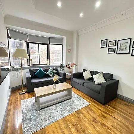Apartment Stylish 1-bedroom And Living In London