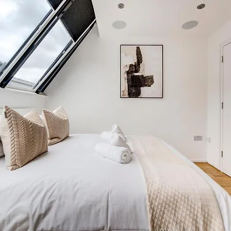 Shoreditch 3-storey Maisonette - By Living Elite Apartment