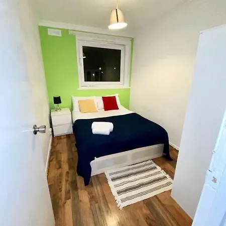 Garden Flat Whitechapel