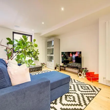 Shoreditch 3-storey Maisonette - By Living Elite * London