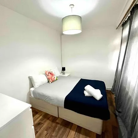 Garden Flat Whitechapel *