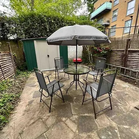 Apartment Garden Flat Whitechapel