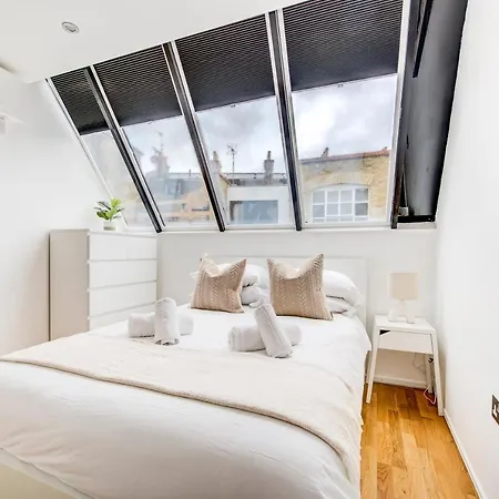 Shoreditch 3-storey Maisonette - By Living Elite Apartment
