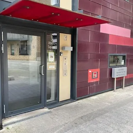 Cool Dalston Studio With Balcony And Gym 아파트 *