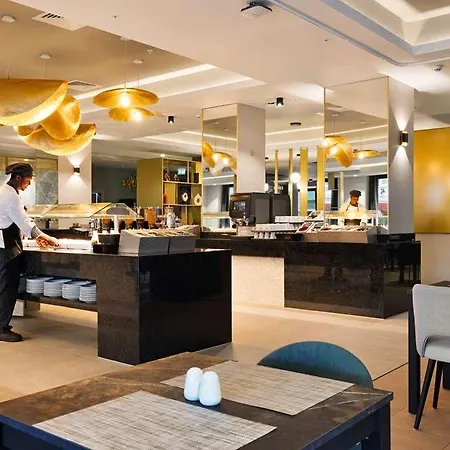 Hotell Riu Plaza Victoria