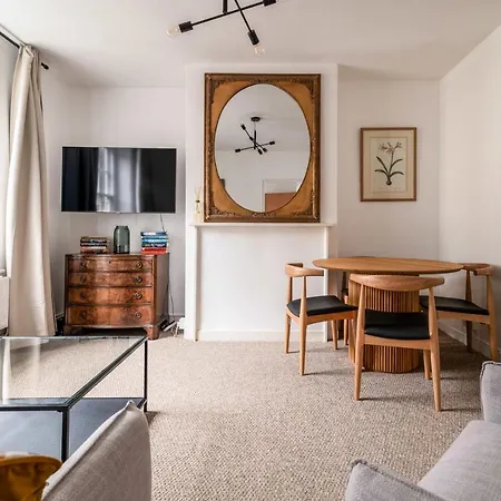 3-bed Marylebone Marvel * London