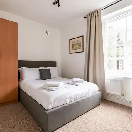 3-bed Marylebone Marvel Apartment *