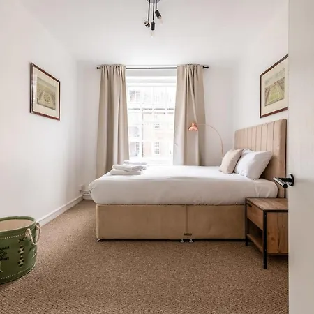3-bed Marylebone Marvel Apartment