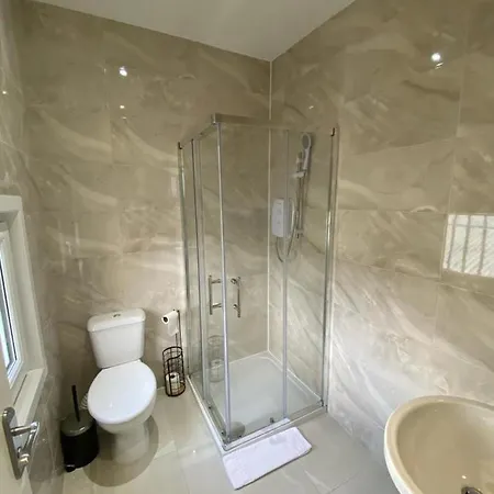 Holloway - Next To Emirates Stadium - Private Bathroom - Shared Kitchen *