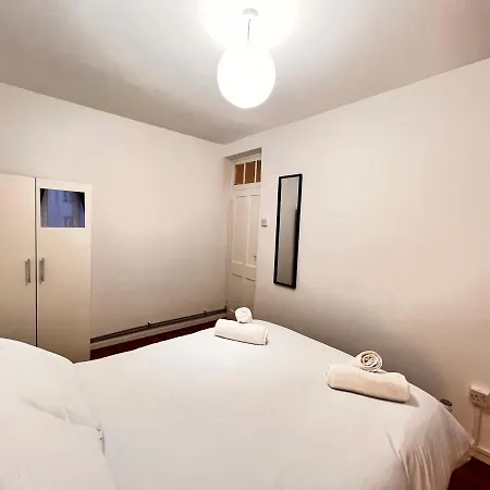 In Bethnal Green Homestay London