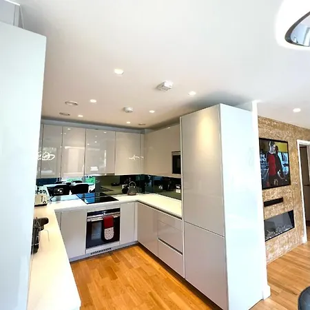 Casa London