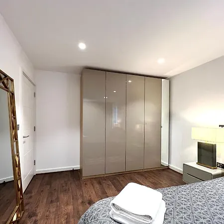Casa London