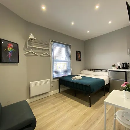 Holloway - Next To Emirates Stadium - Private Bathroom - Shared Kitchen Appartamento Londra