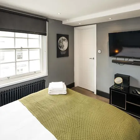 Cumberland 4 Double Bedroom In Pimlico London