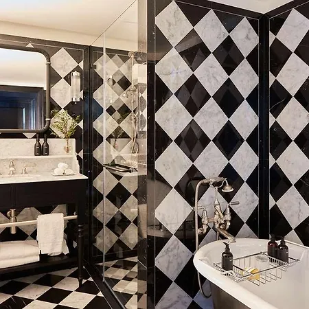 Hotel The Twenty Two *